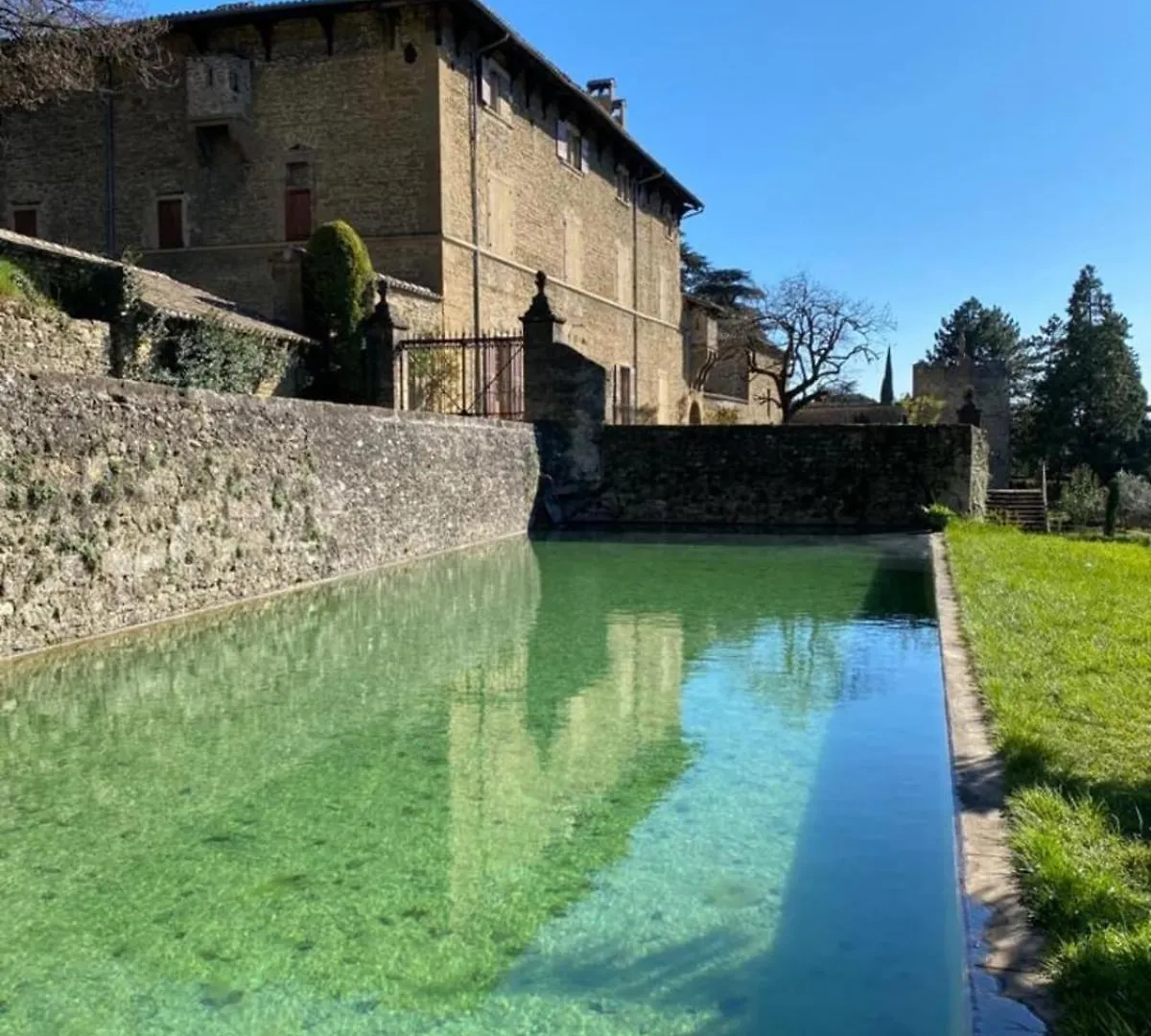 #Gn The Fontlozier Castle #Gn Villa Valence
