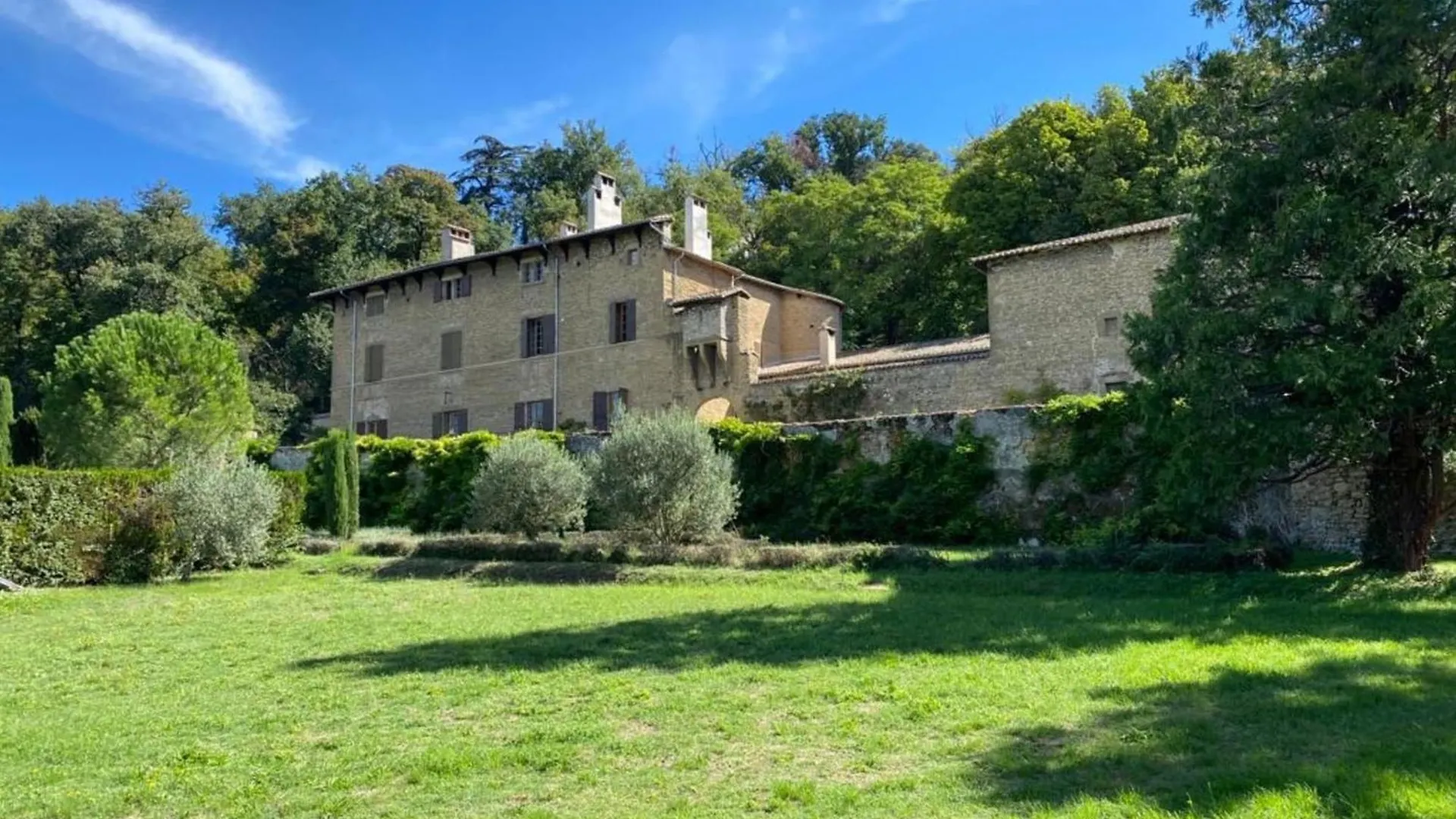 Holiday home #Gn The Fontlozier Castle #Gn Villa Valence  France