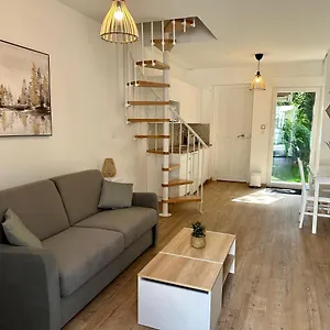  Hébergement de vacances Maison De Avec Jardin